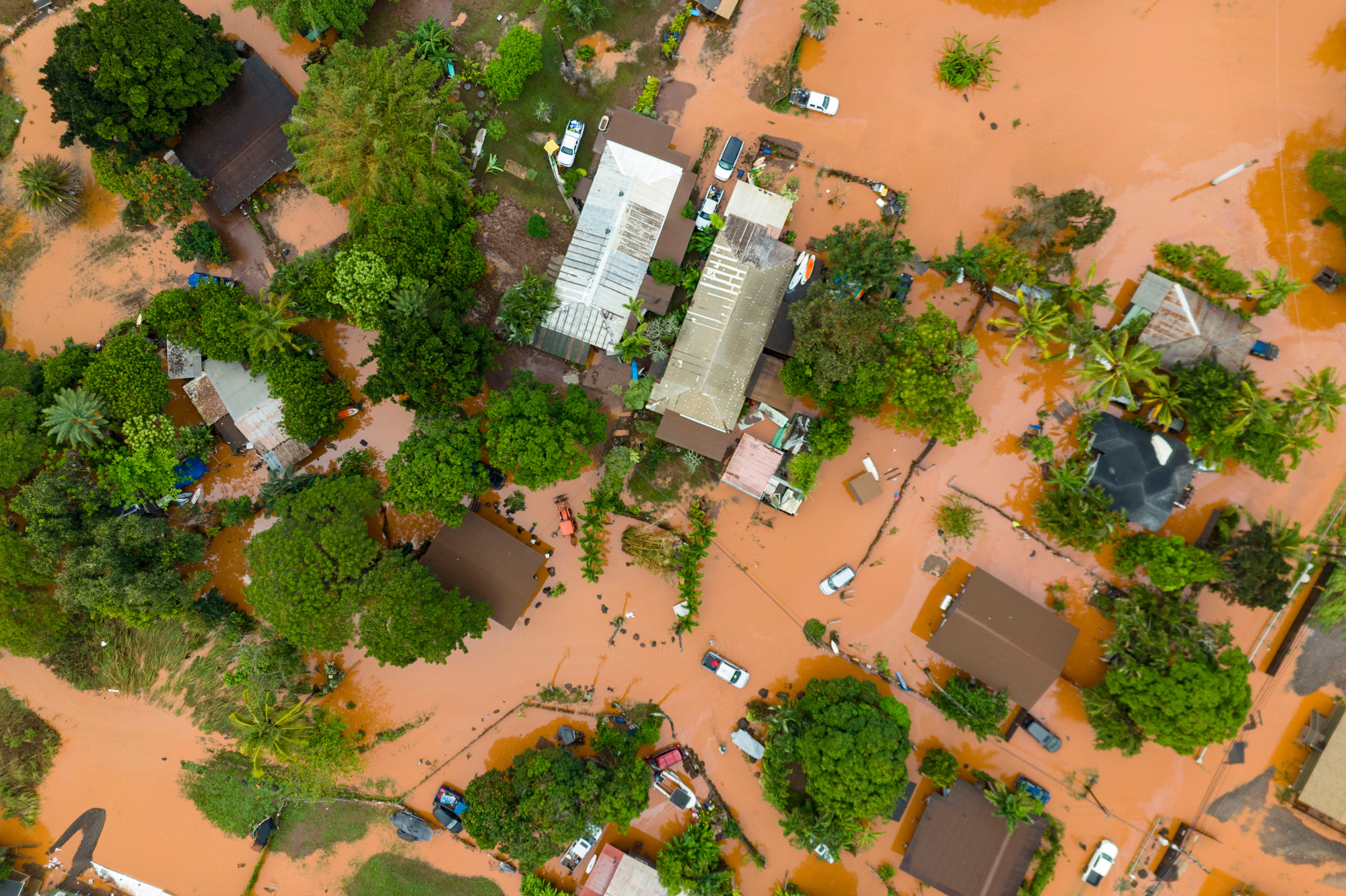 USA, severe floods and dam risk in Hawaii: thousands evacuated 1 usa severe floods and dam risk in hawaii thousands evacuated