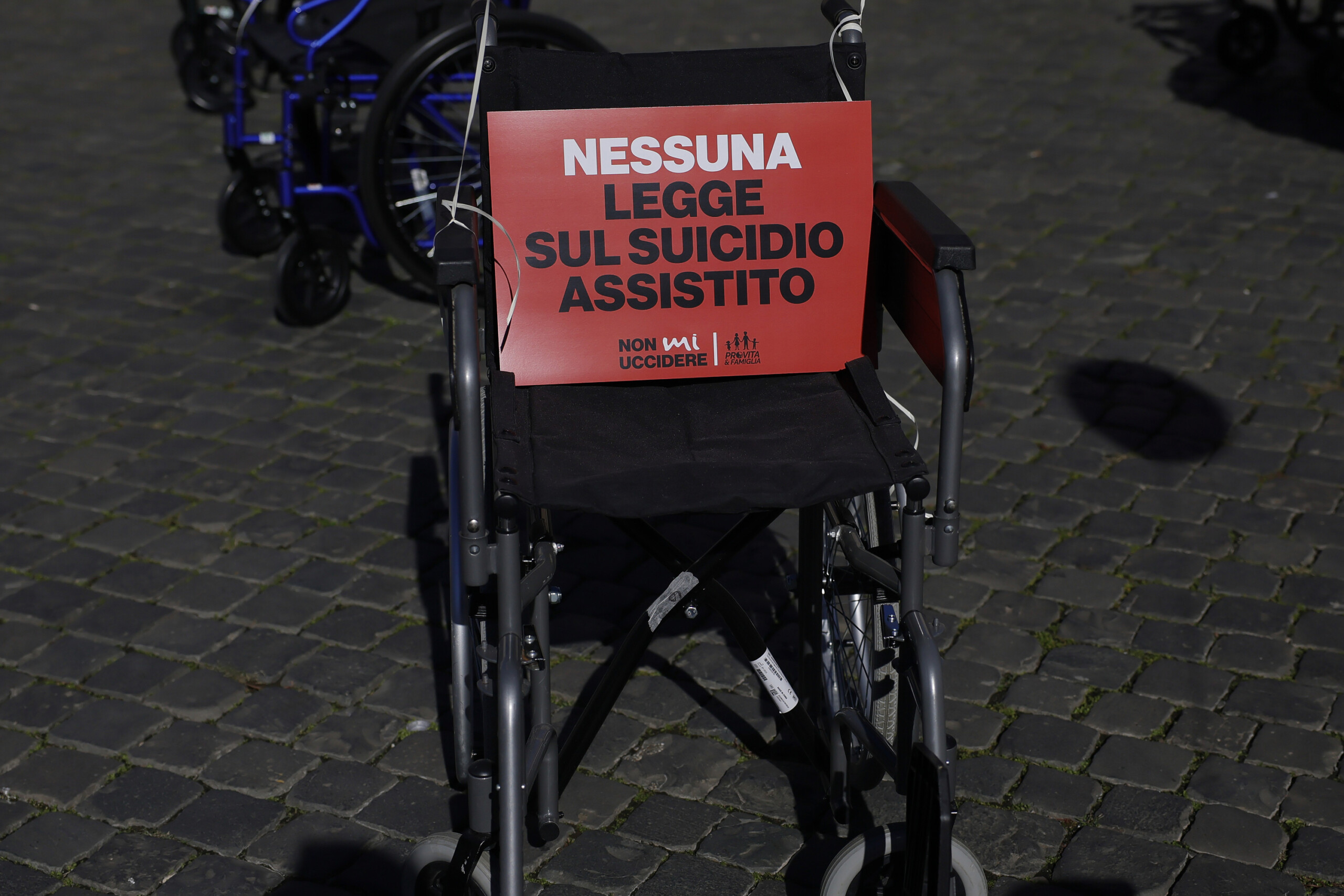 end of life libera has died the first case in italy involving an ocular implant scaled