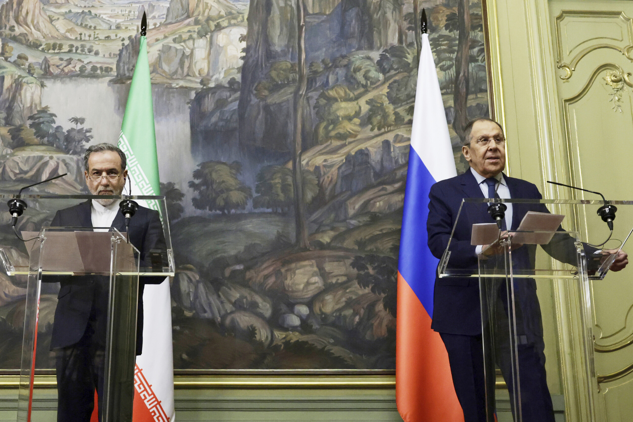 iran lavrov speaks with araghchi discussed middle east and hormuz scaled