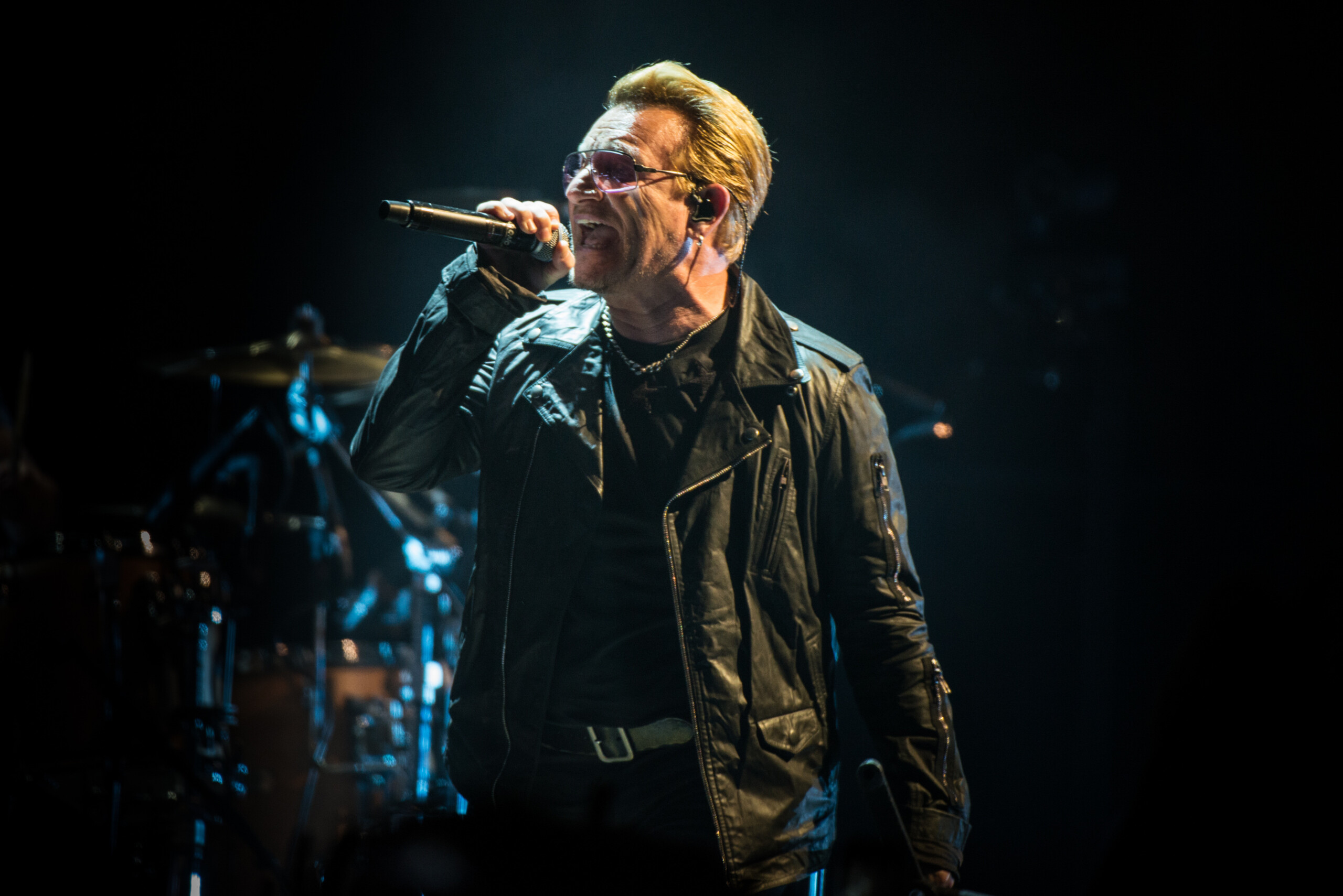 u2 have unexpectedly released a new ep easter lily featuring six previously unreleased tracks scaled