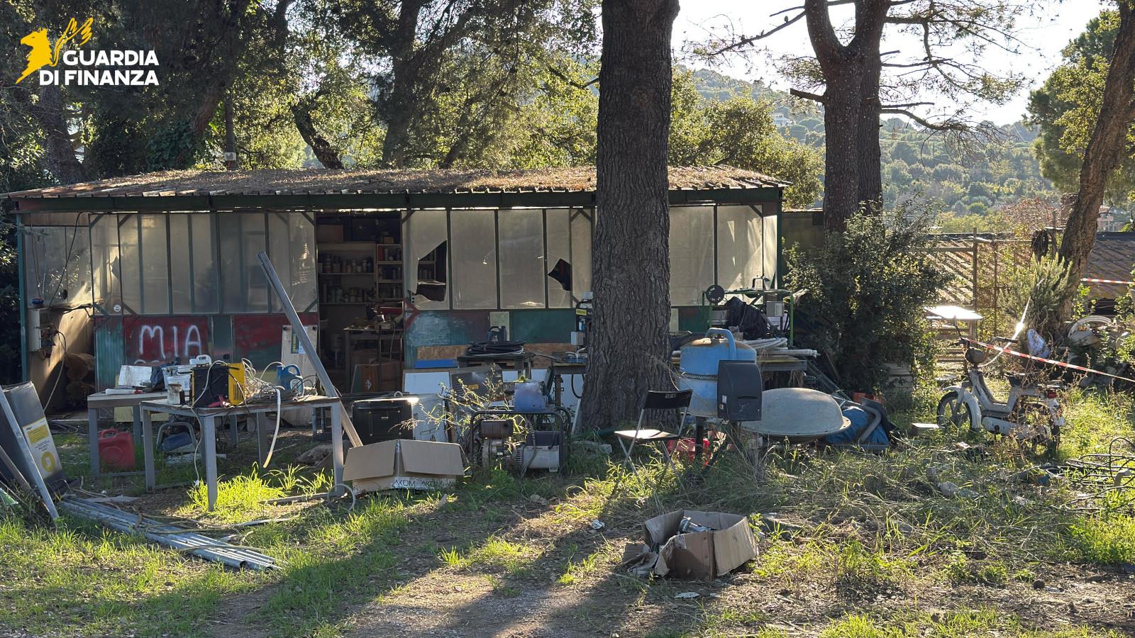 5 tonnes of hazardous waste seized on the island of elba
