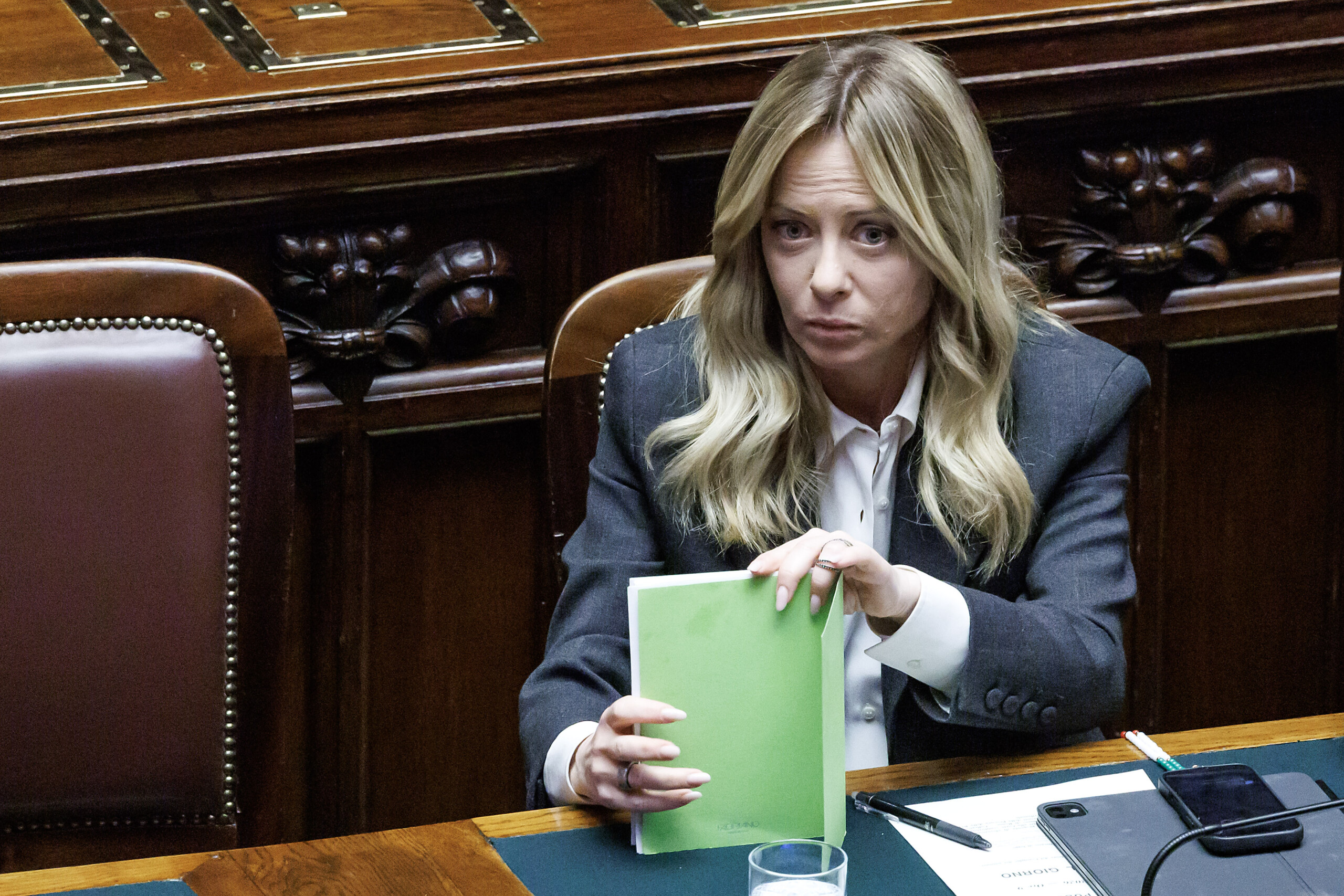 social media meloni the government is working on it no to bans that can be easily circumvented scaled