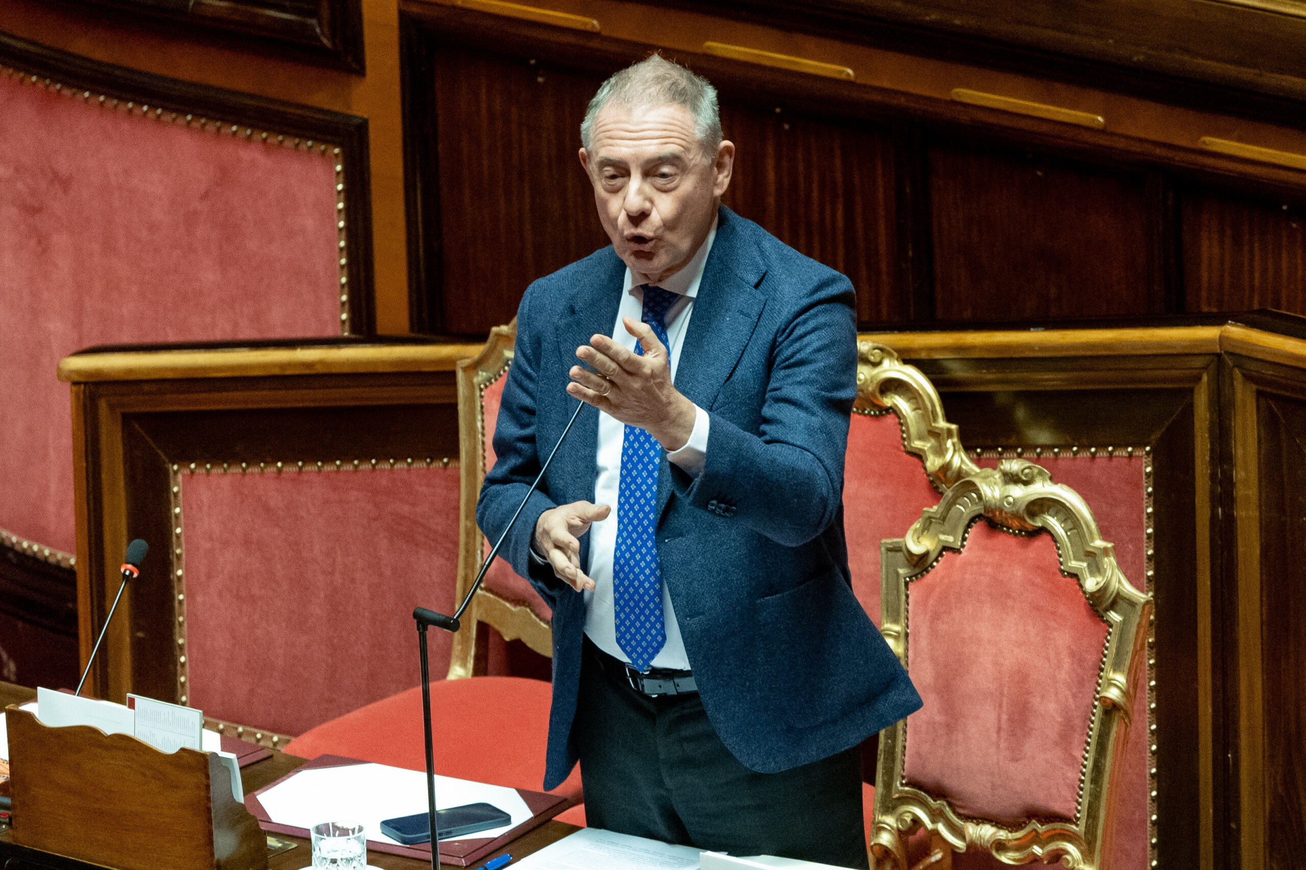 iran urso if the strait of hormuz does not reopen to air traffic there will be significant consequences scaled