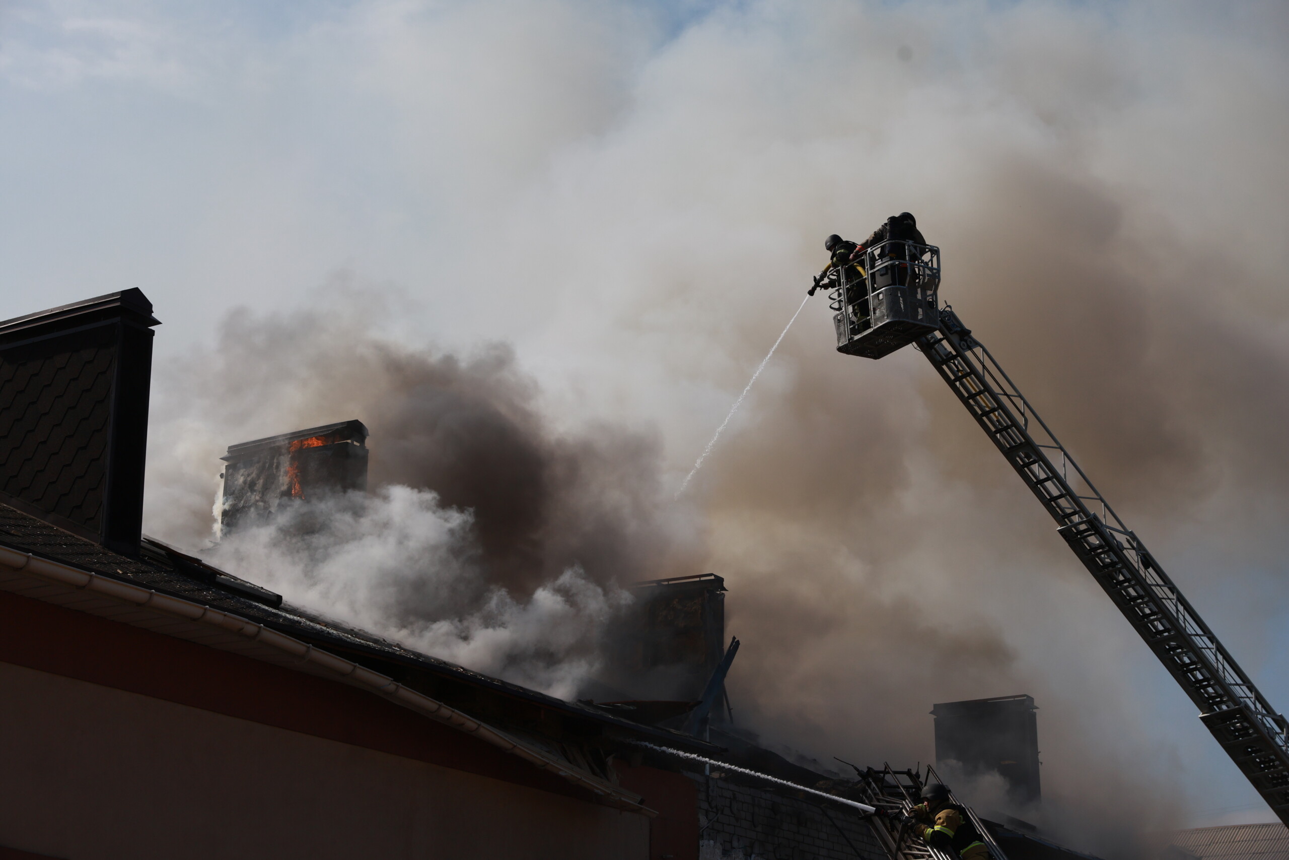 ukraine russian attack on chernihiv power station leaves 6000 people without electricity scaled