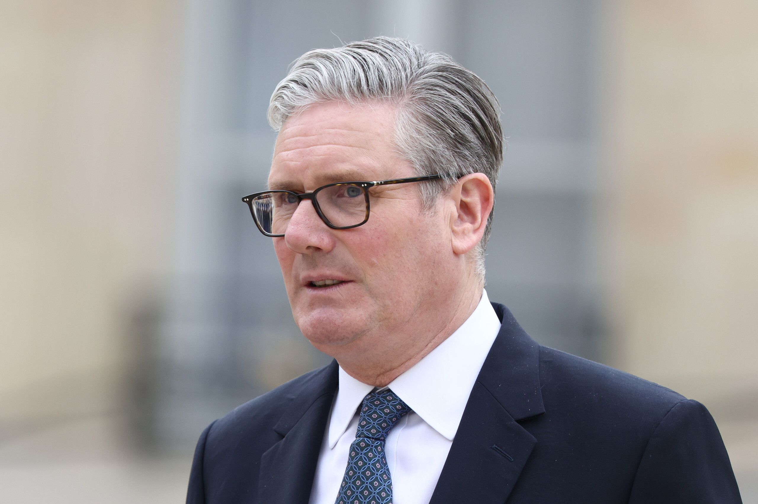 uk ministers united in defending starmer after mandelson case scaled