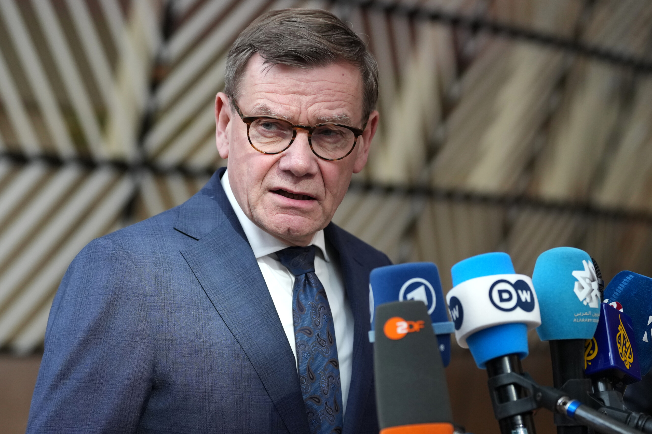 iran germany tehran must accept the uss outstretched hand there is scope to end the war scaled