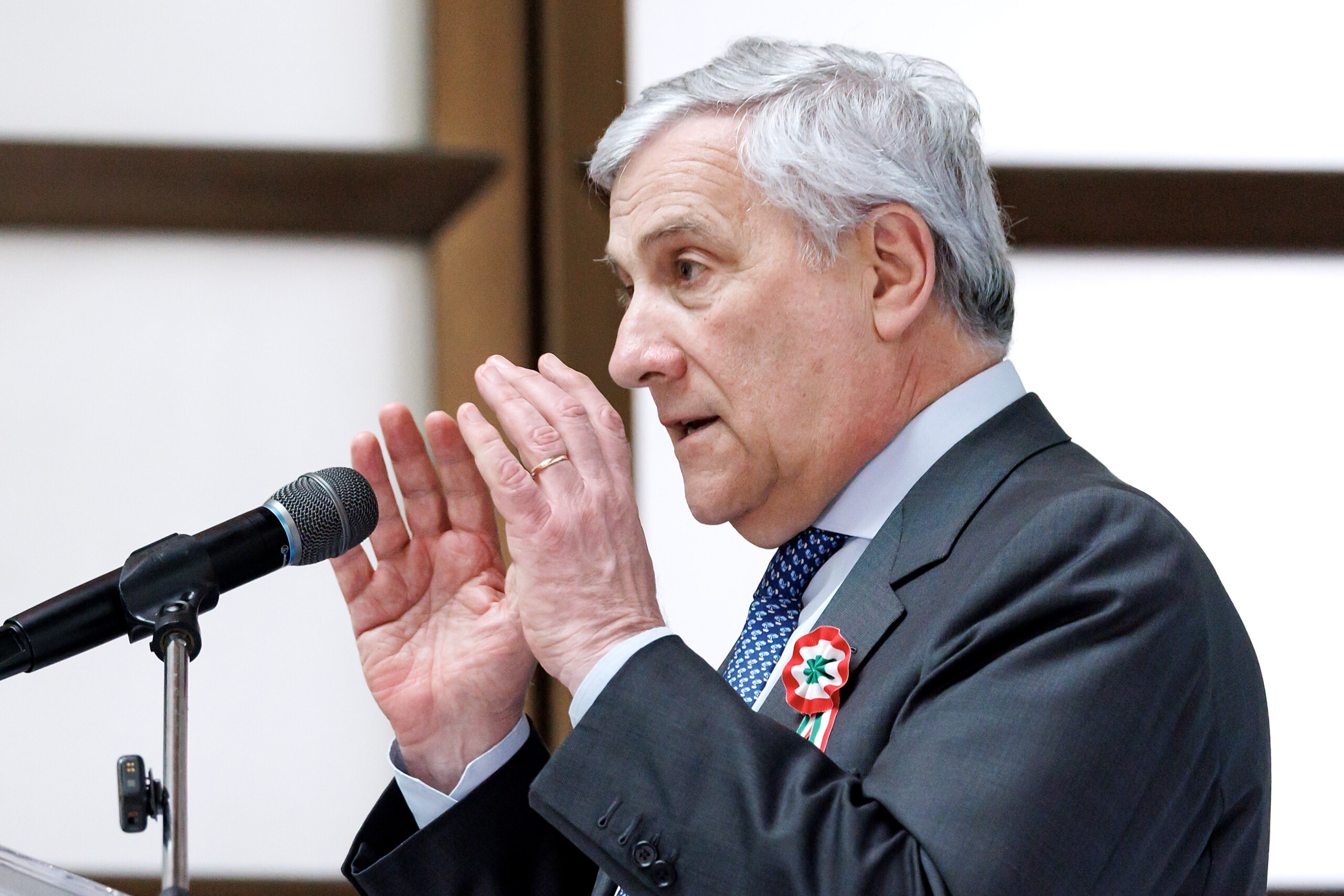 iran tajani i reiterated to araghchi the importance of dialogue and the reopening of the strait of hormuz scaled