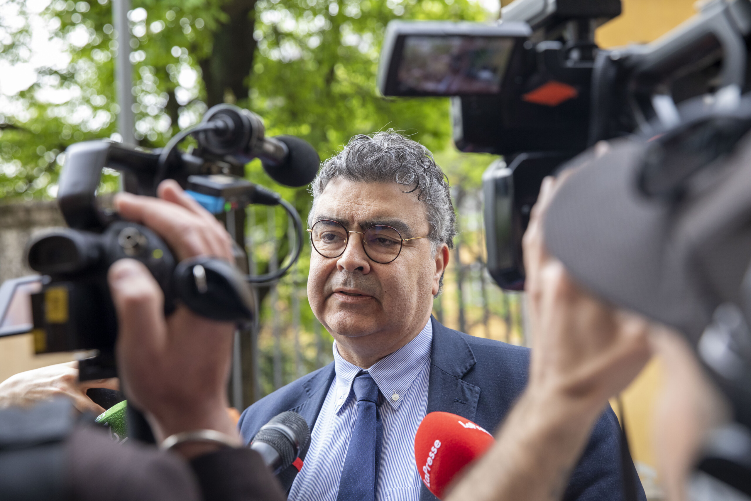 25 april fiano i spoke with piantedosi and pisani at the police station scaled