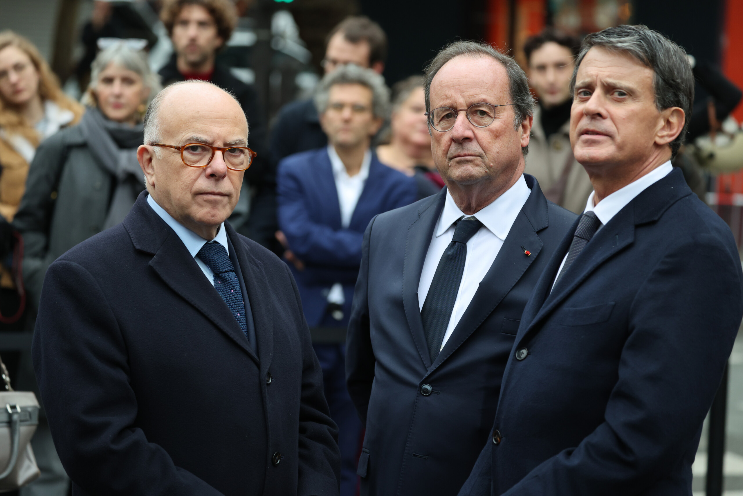france former prime minister cazeneuve ready to stand in the 2027 presidential election scaled