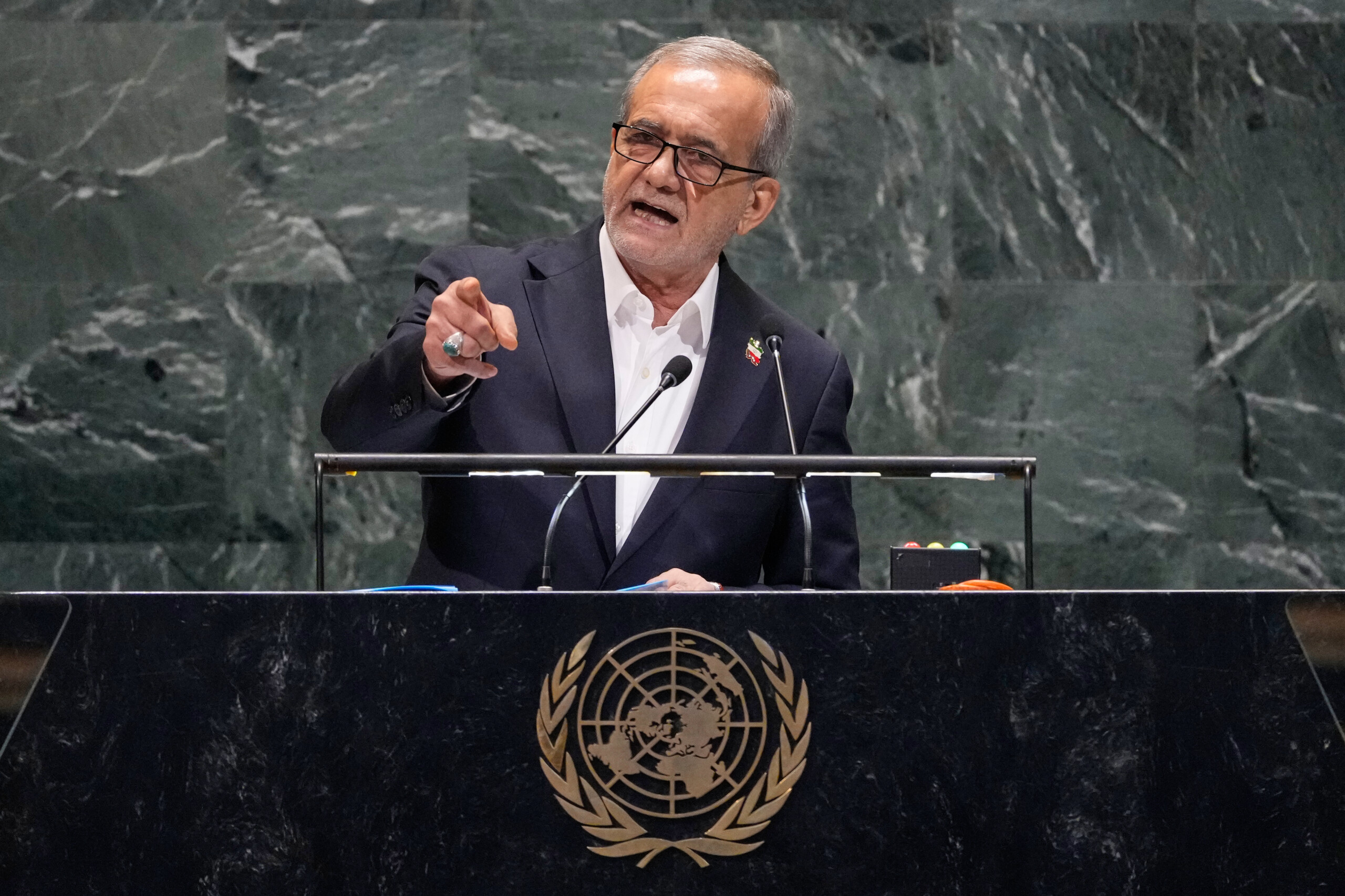 iran teheran we will resist the america that devours the world scaled