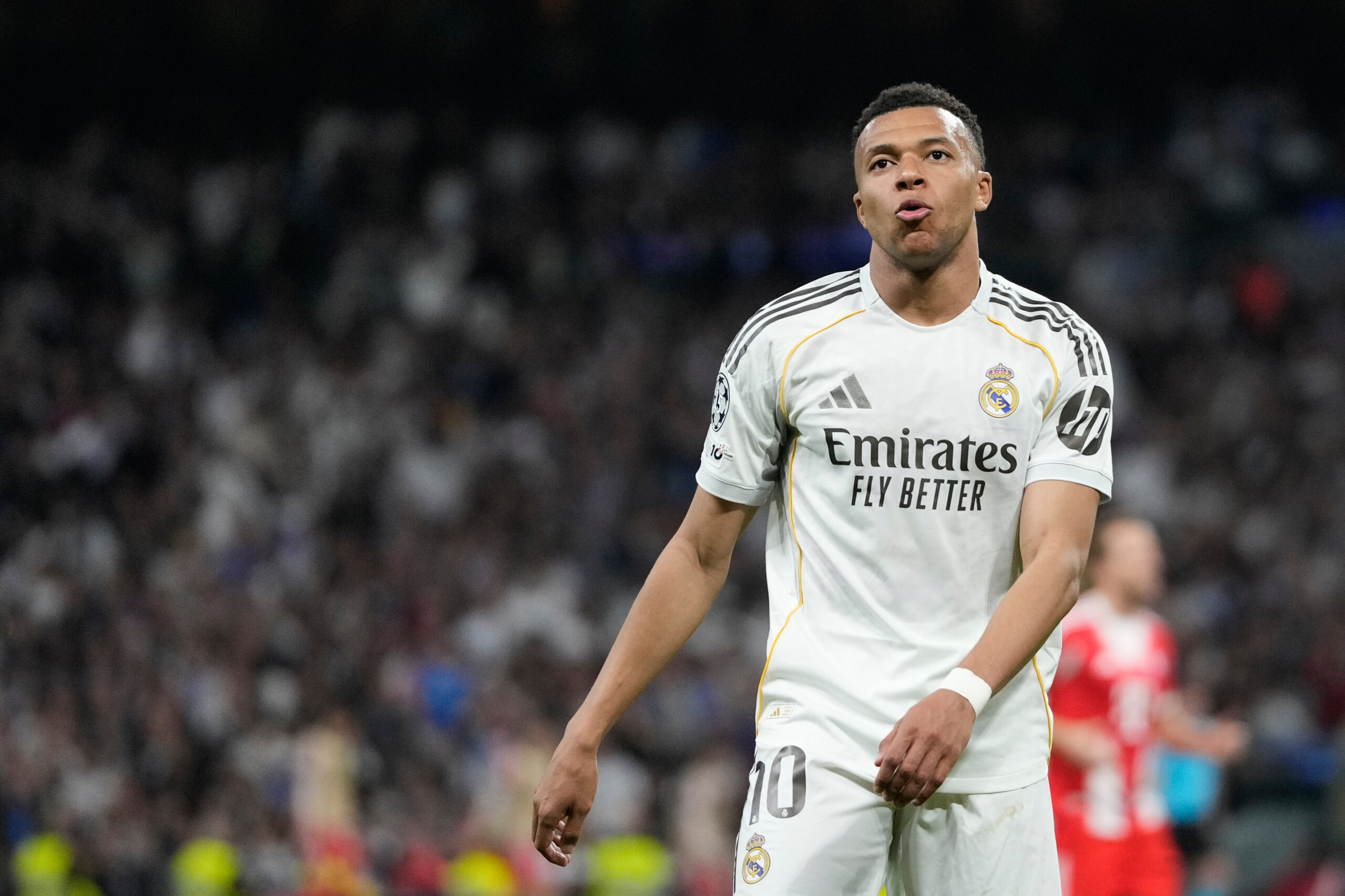 real madrid fans furious over mbappes weekend in sardinia the club is in agreement scaled