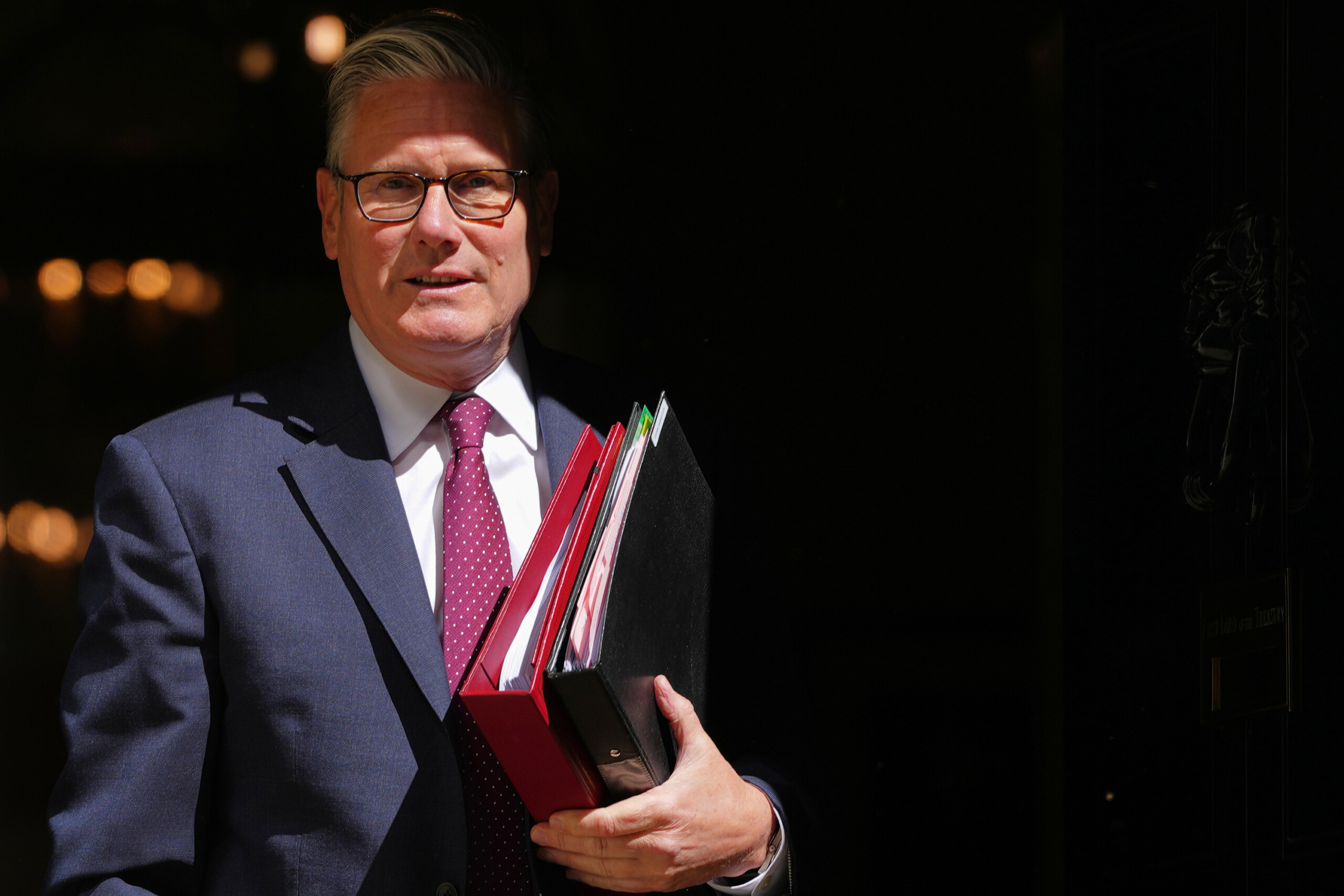 united kingdom polls open for local elections a challenge for starmers leadership scaled