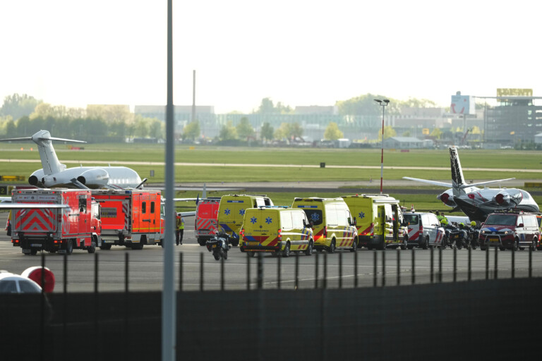hantavirus klm flight attendant tests negative