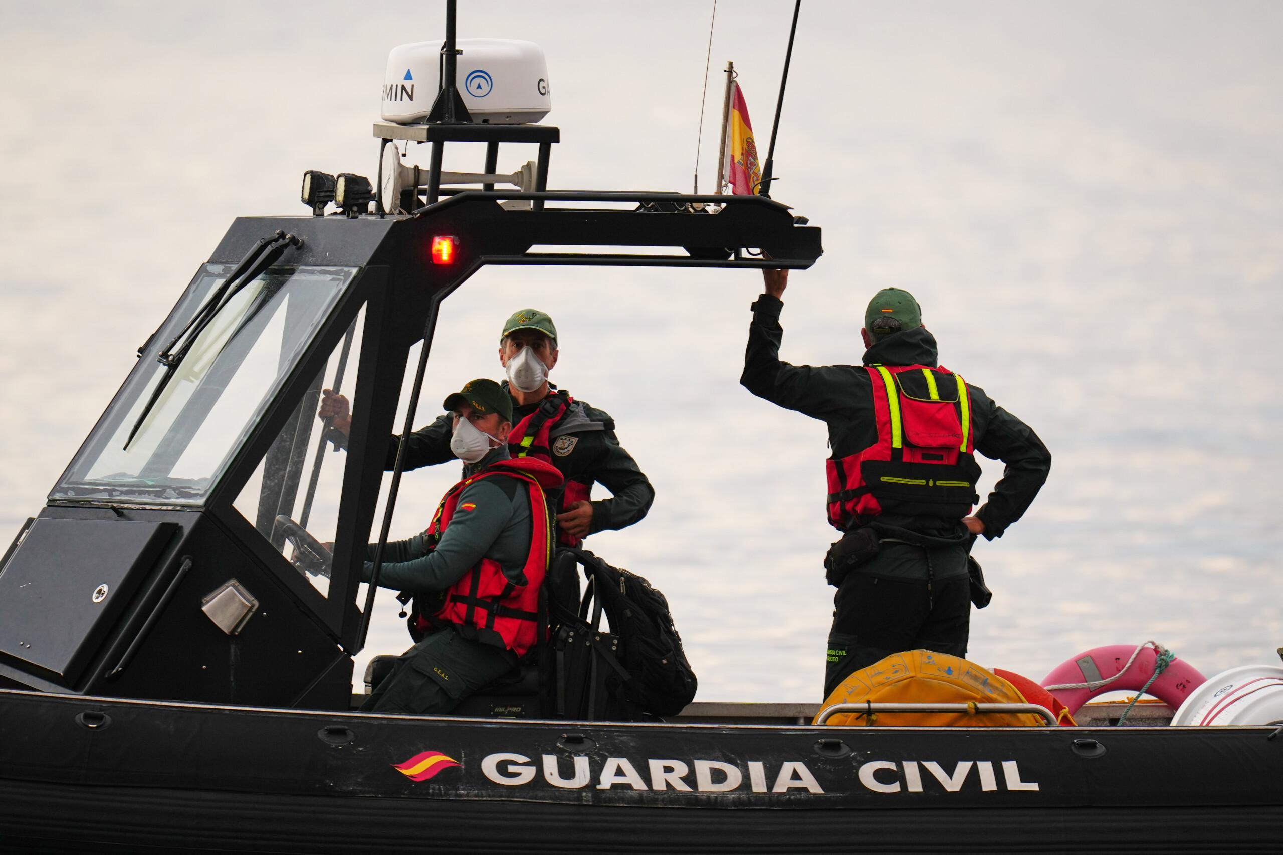 Hantavirus: Civil Guard officer dies of a heart attack during disembarkation operations 1 hantavirus civil guard officer dies of a heart attack during disembarkation operations scaled
