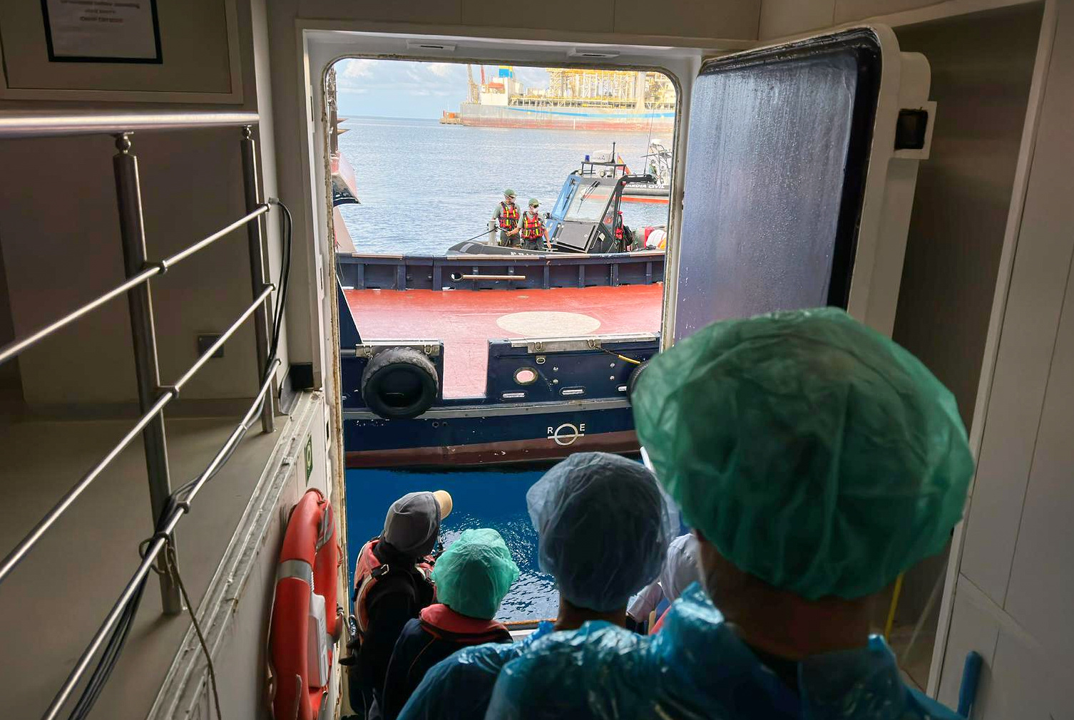 hantavirus the mv hondius docks at the port of tenerife due to bad weather