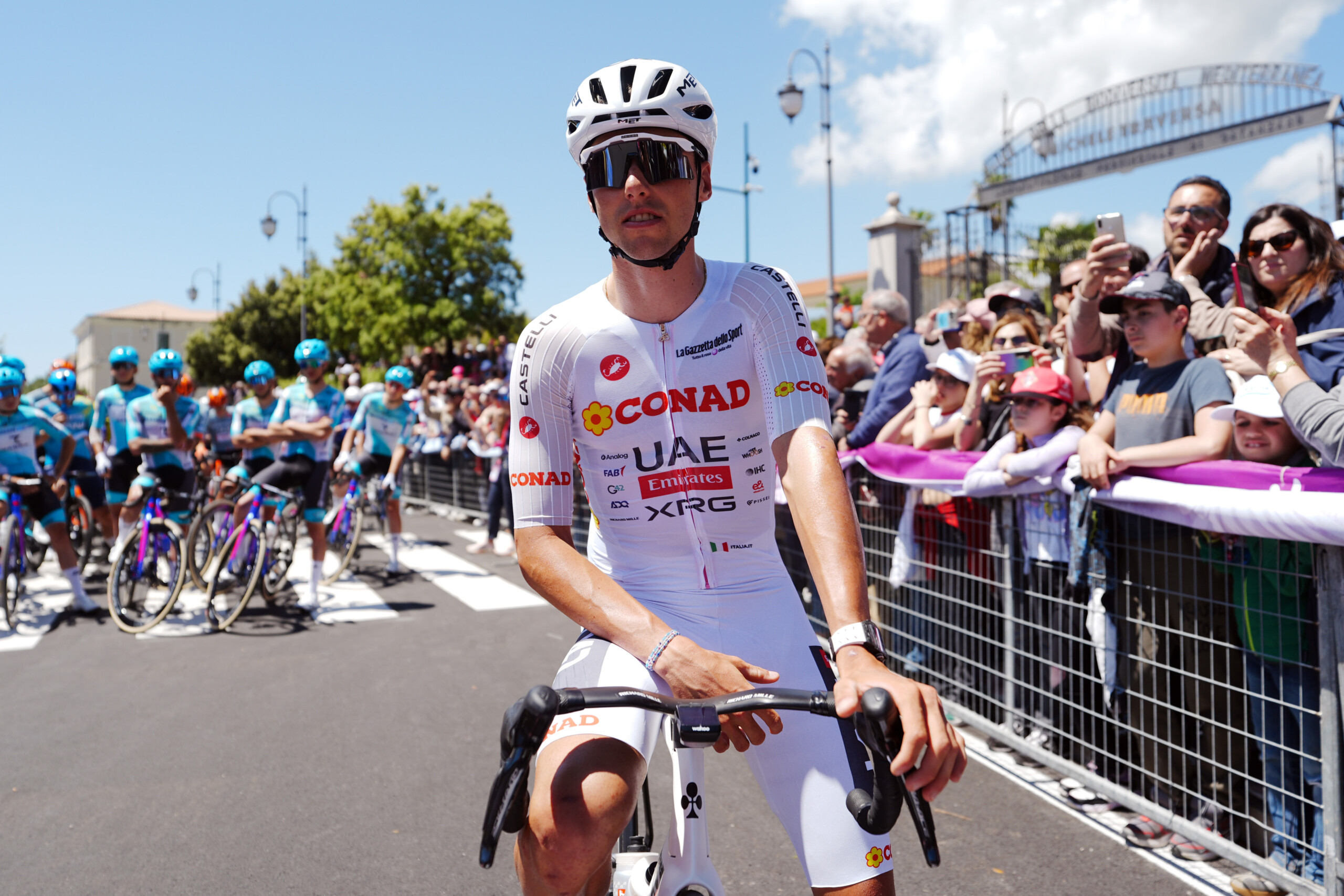 Giro d'Italia: Jan Christen wins the Conad white jersey 1 giro ditalia jan christen wins the conad white jersey scaled