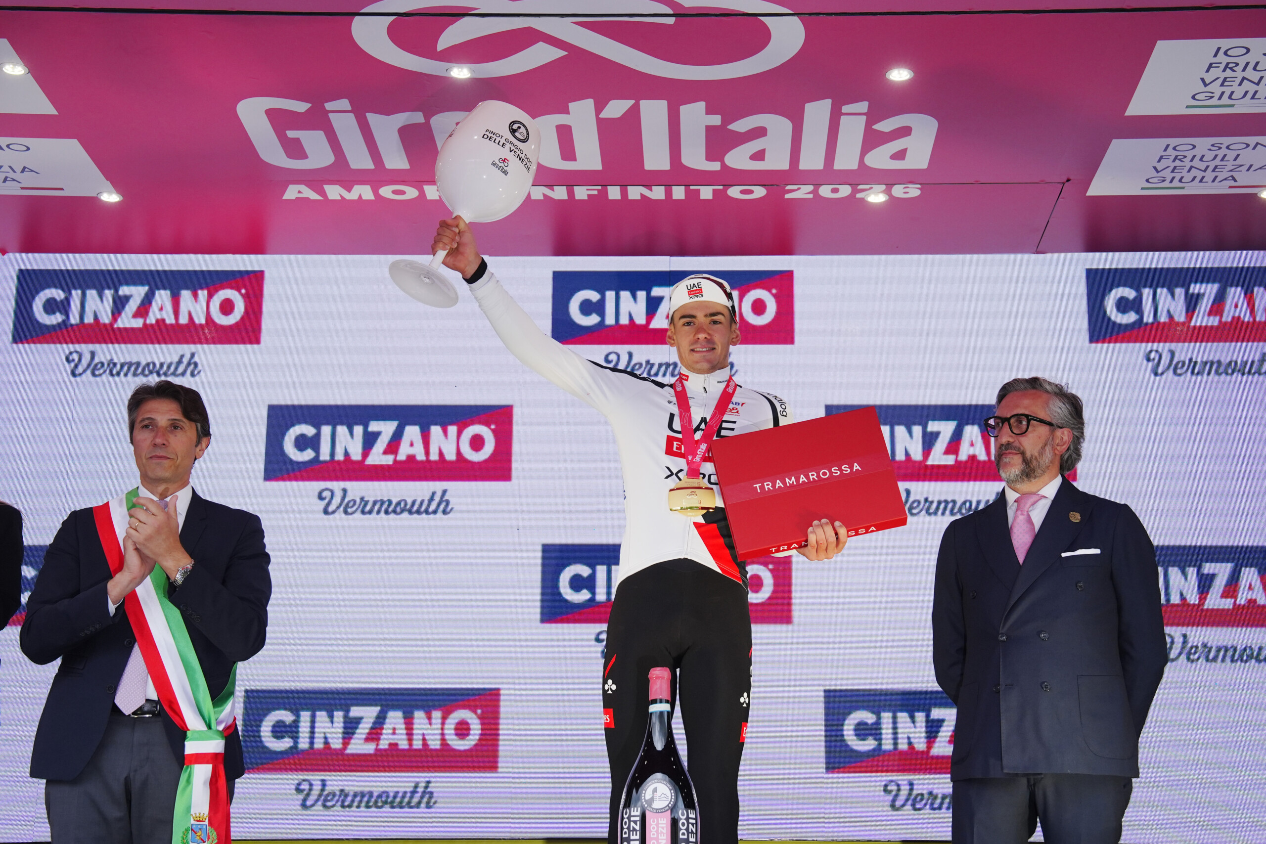 giro ditalia arrieta wins in potenza eulalio takes the new pink jersey scaled