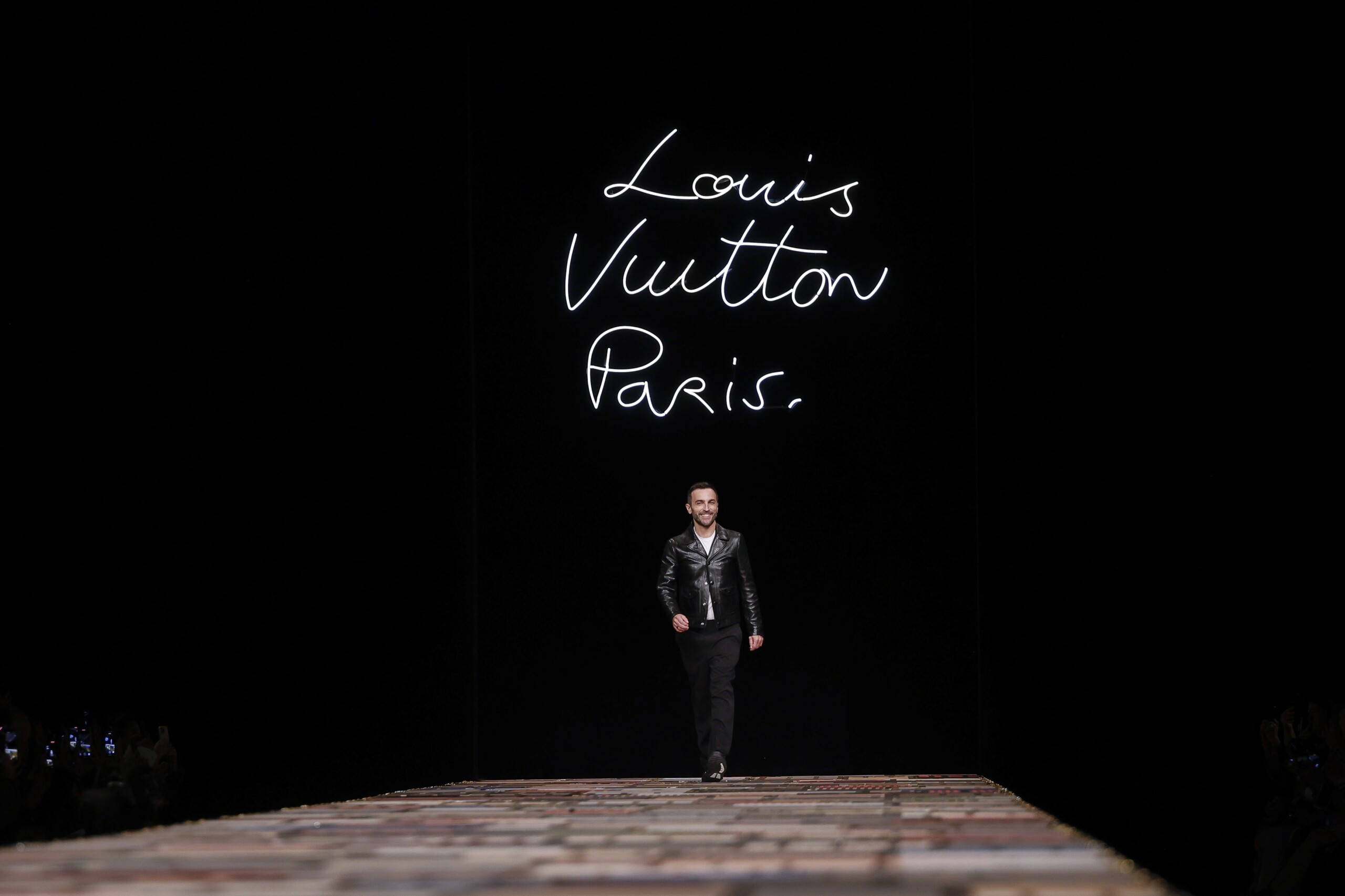 fashion lvmh sells marc jacobs brand to whp global scaled
