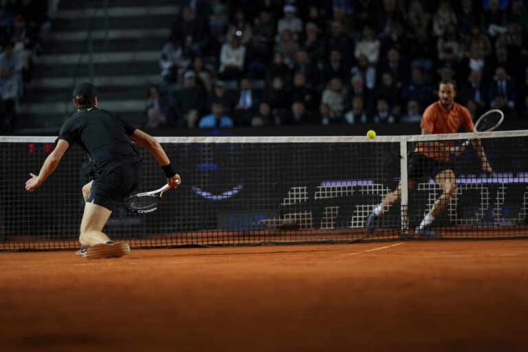 italian open sinner v medvedev semi final cancelled due to rain play will resume on saturday at 3pm on centre court
