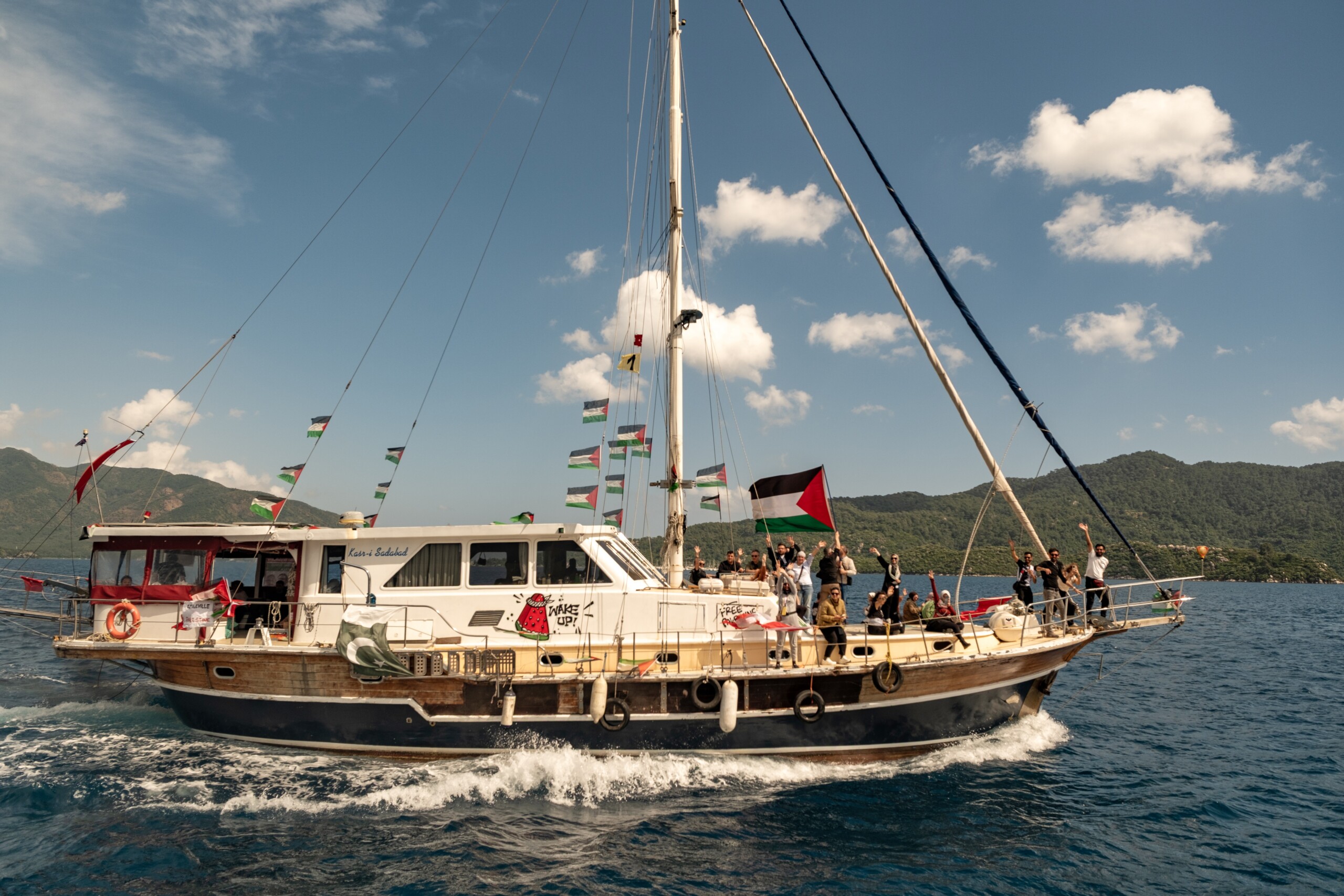 flotilla israel begins intercepting vessels scaled