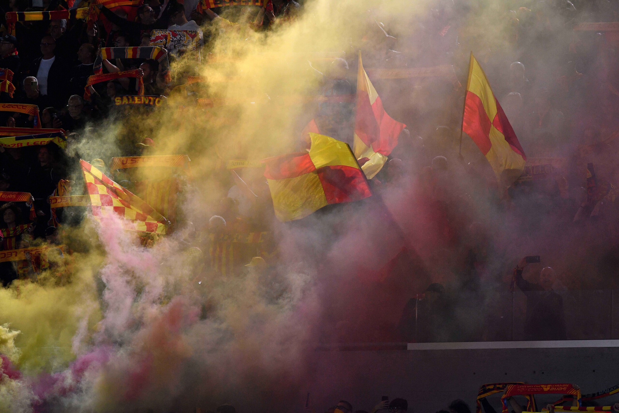 Lecce safe, Cremonese relegated to Serie B: the relegation battle is over 1 lecce safe cremonese relegated to serie b the relegation battle is over scaled