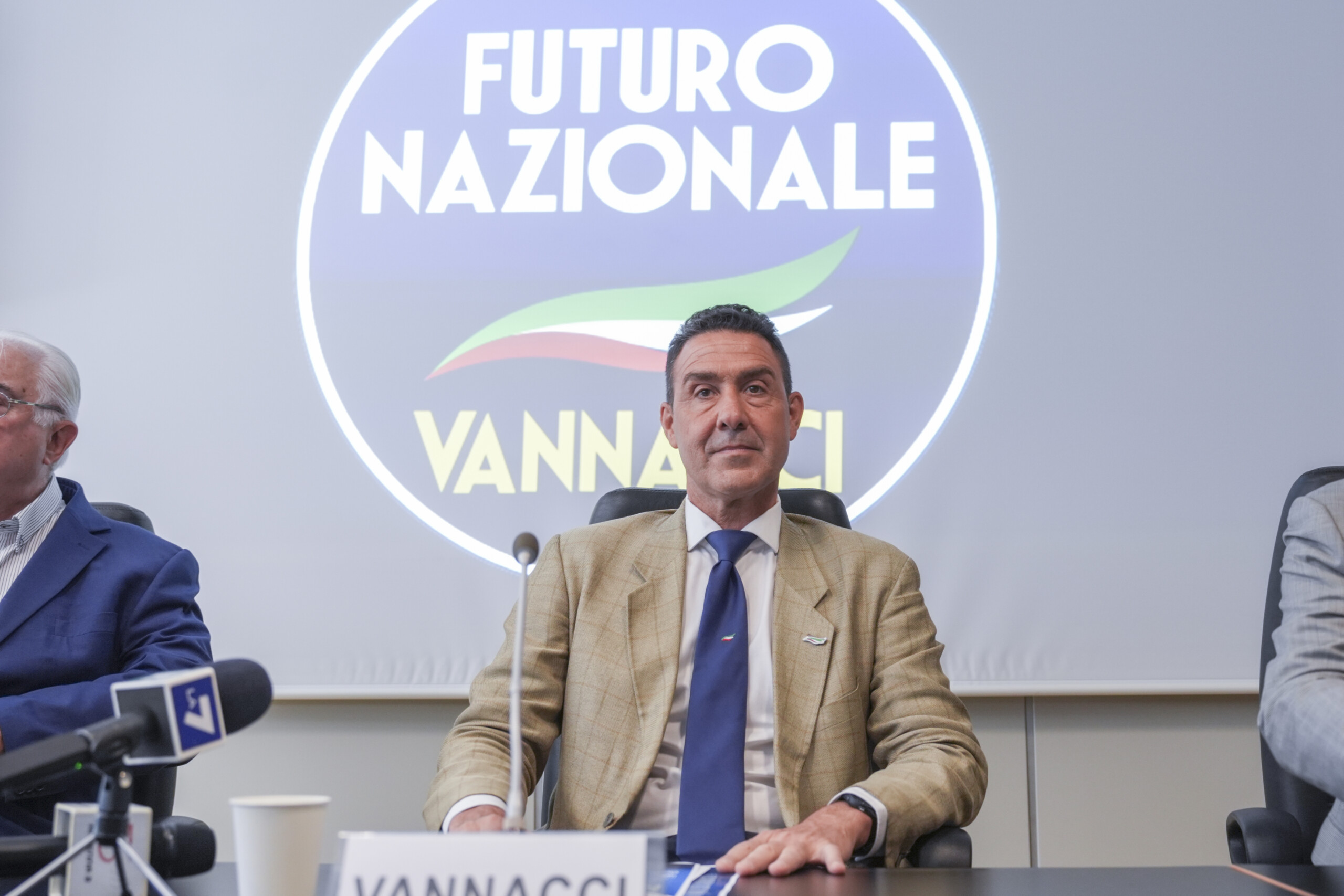 FI, Vannacci: ‘What role does M. Berlusconi play? Is the party controlled by the media?’ 1 fi vannacci what role does m berlusconi play is the party controlled by the media scaled
