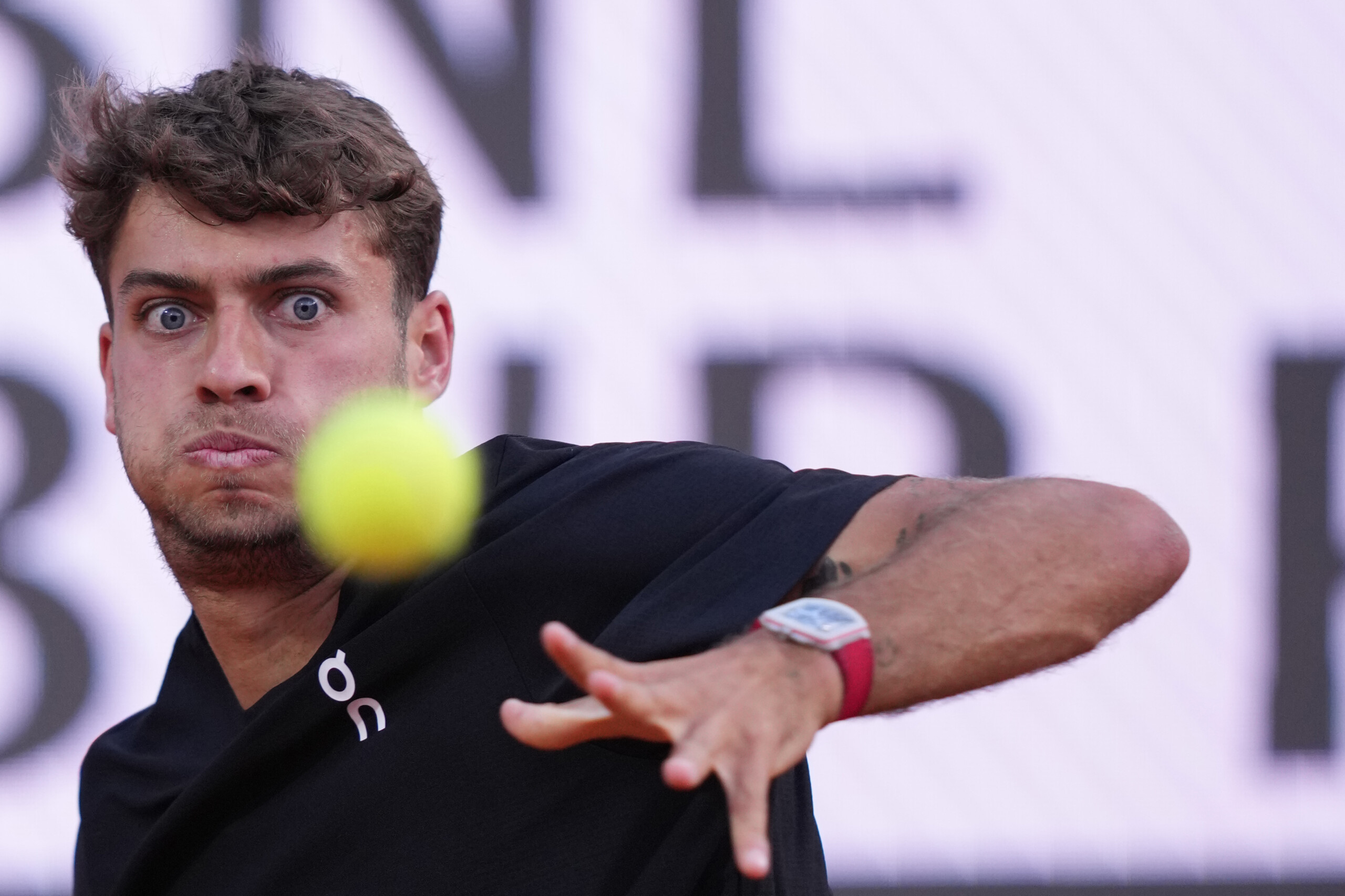 Roland Garros: Cobolli Advances to Third Round, Defeats China’s Wu in 3 Sets 1 roland garros cobolli advances to third round defeats chinas wu in 3 sets scaled