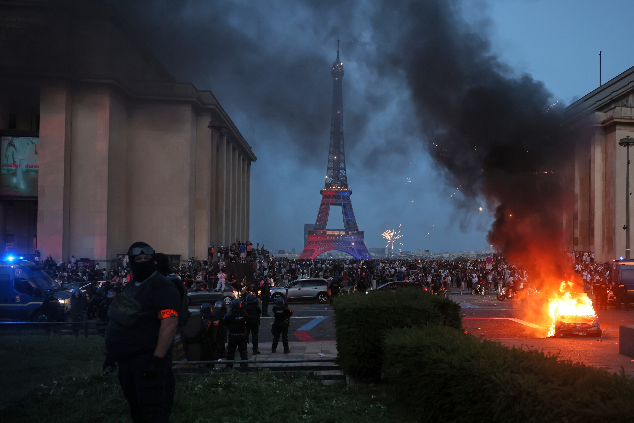 Champions League, 130 arrests in clashes in Paris after PSG victory 1 champions league 130 arrests in clashes in paris after psg victory scaled