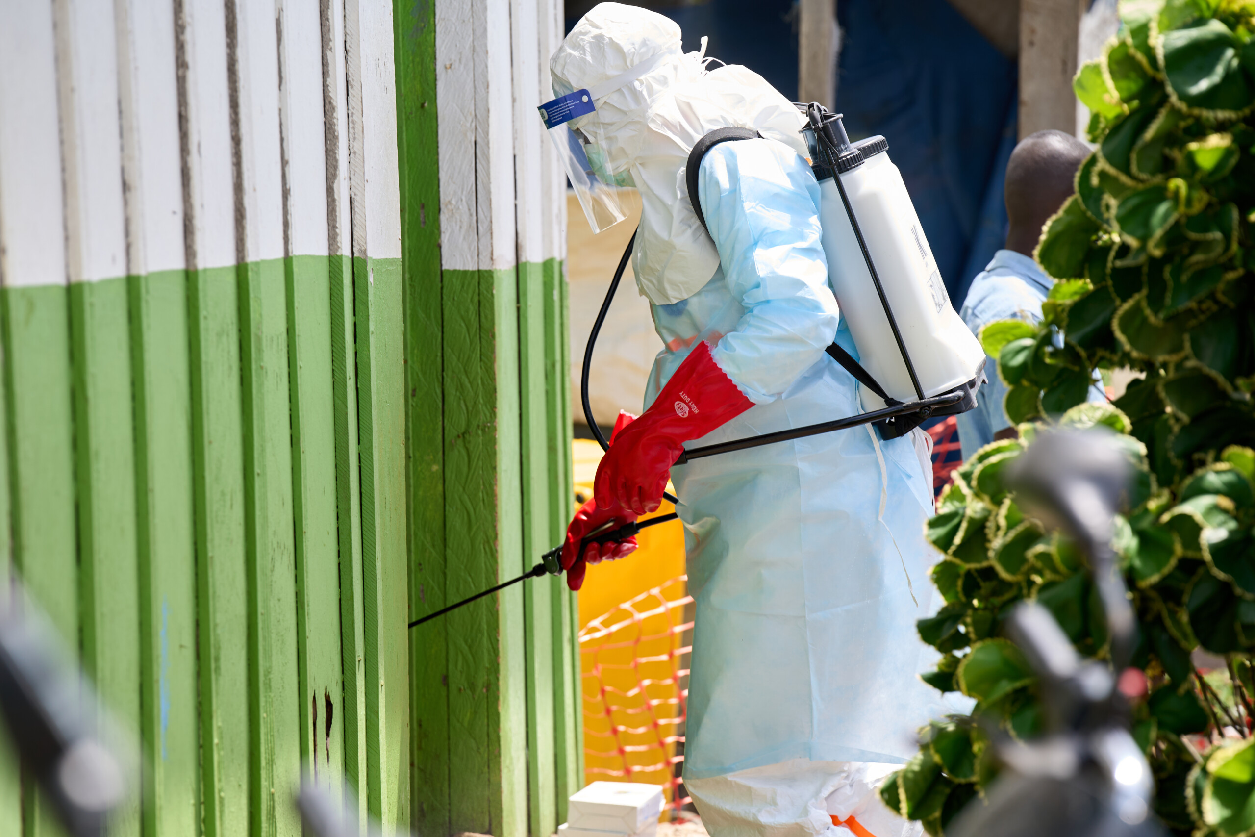 Ebola, area in central Cagliari cordoned off: suspected case involving Italian citizen originally from Congo 1 ebola area in central cagliari cordoned off suspected case involving italian citizen originally from congo scaled