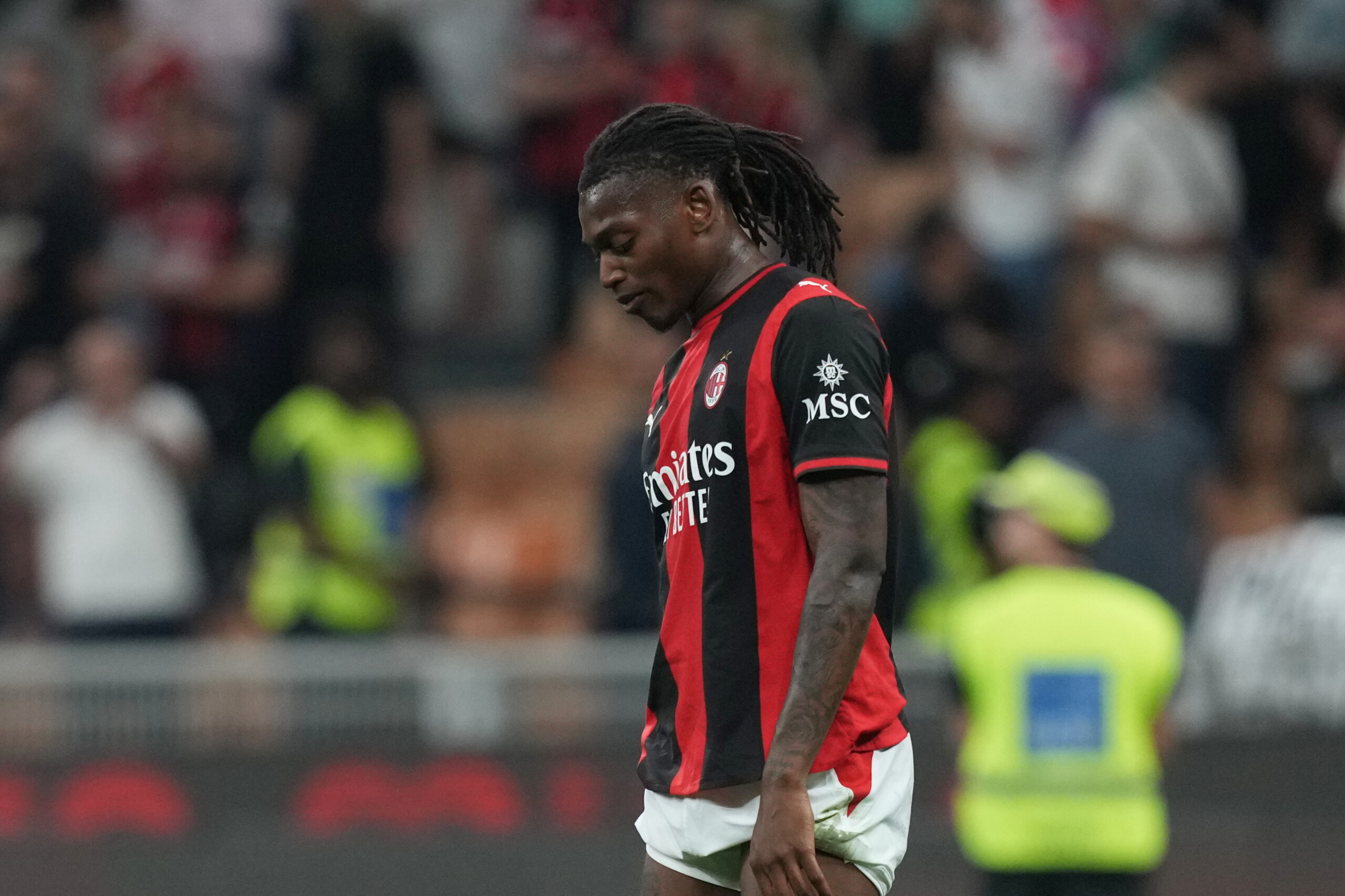 Football, Leao set to leave: "Milan, I gave everything. Now new challenges" 1 football leao set to leave milan i gave everything now new challenges scaled