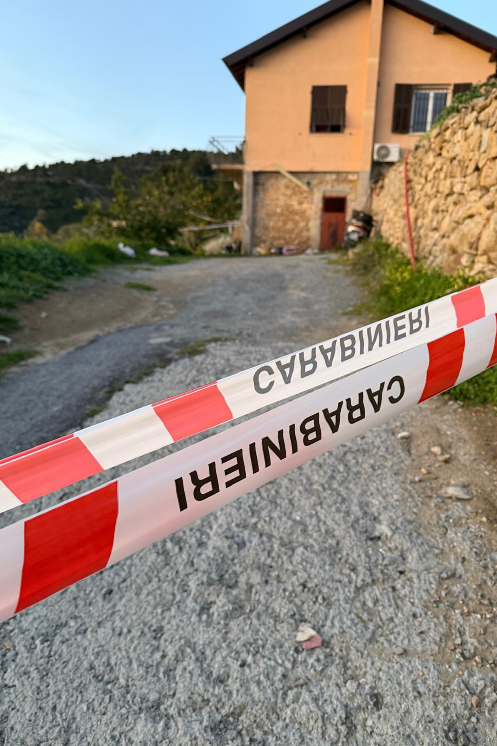 imperia beatrices death her body was transported by car for miles scaled