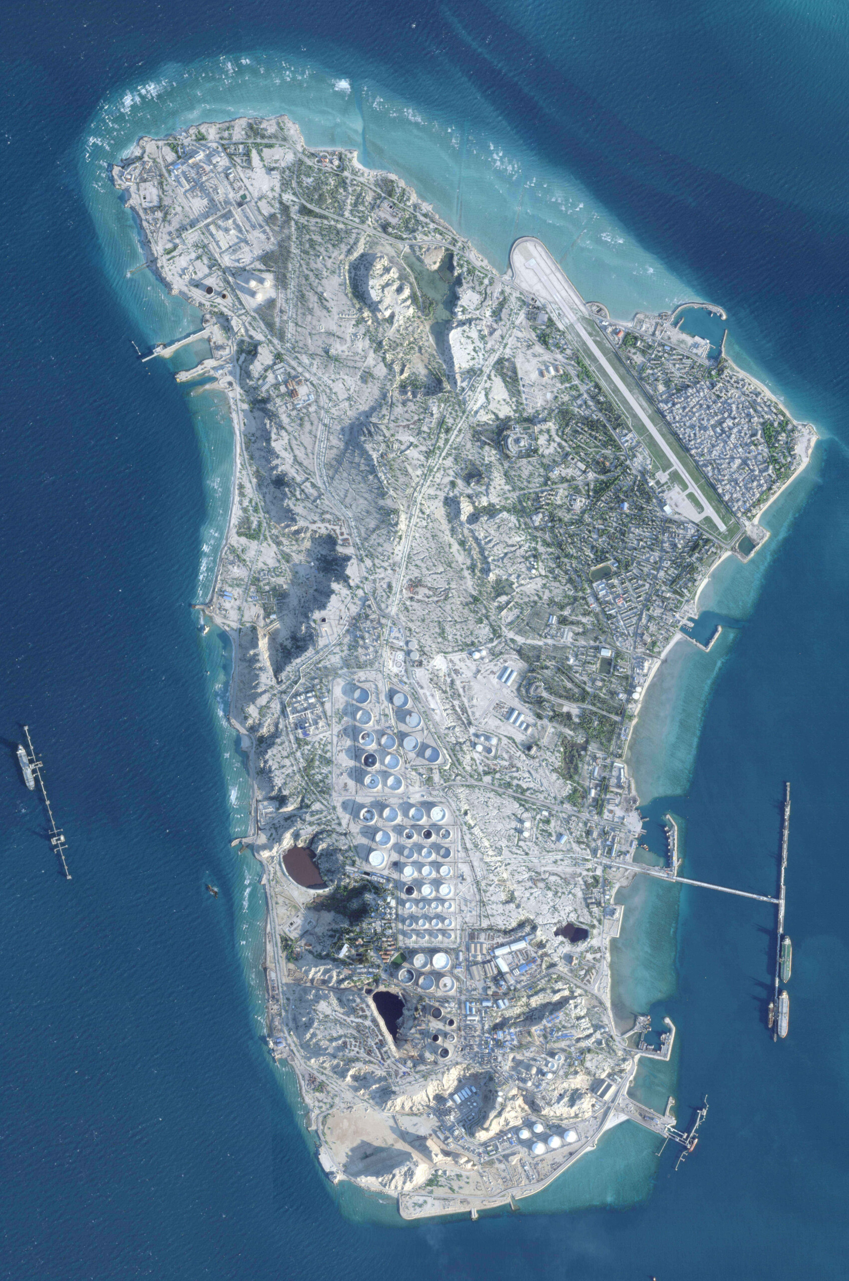 Iran, media: reports of explosion-like sounds around Kharg Island 1 iran media reports of explosion like sounds around kharg island scaled