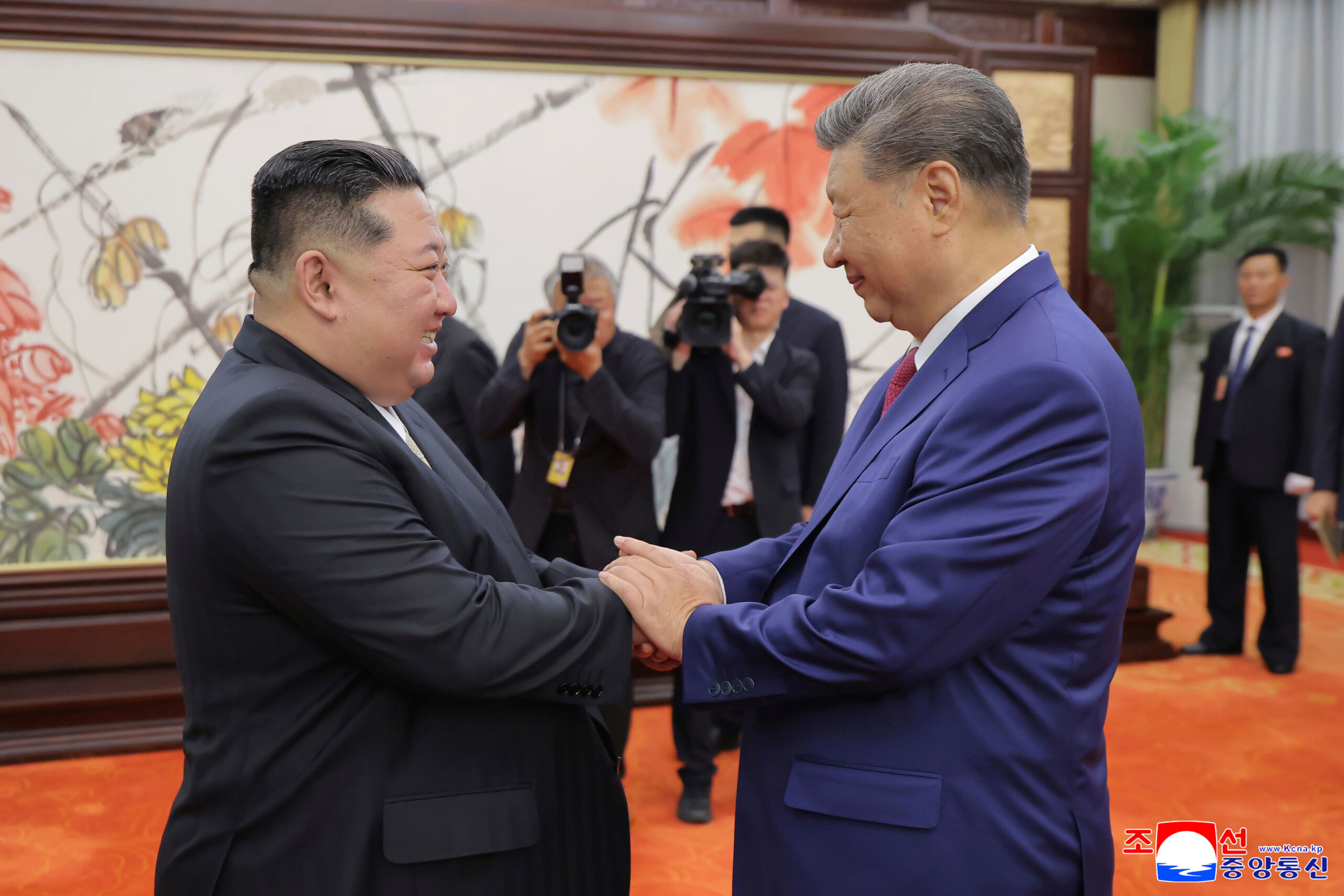 China, President Xi in North Korea: meeting with Kim 1 china president xi in north korea meeting with kim scaled
