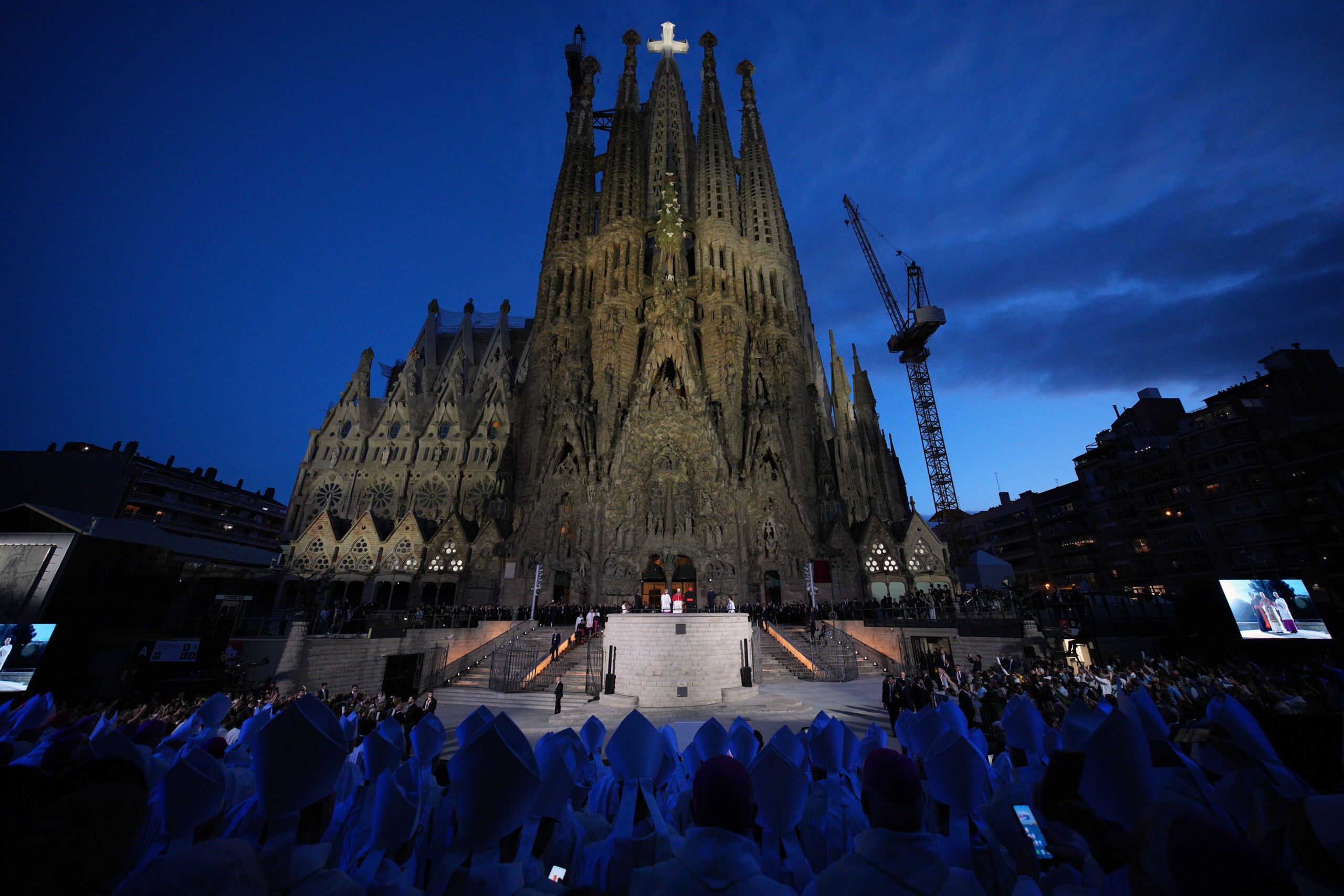 spain pope blesses the tower of jesus christ the tallest tower of the sagrada familia scaled