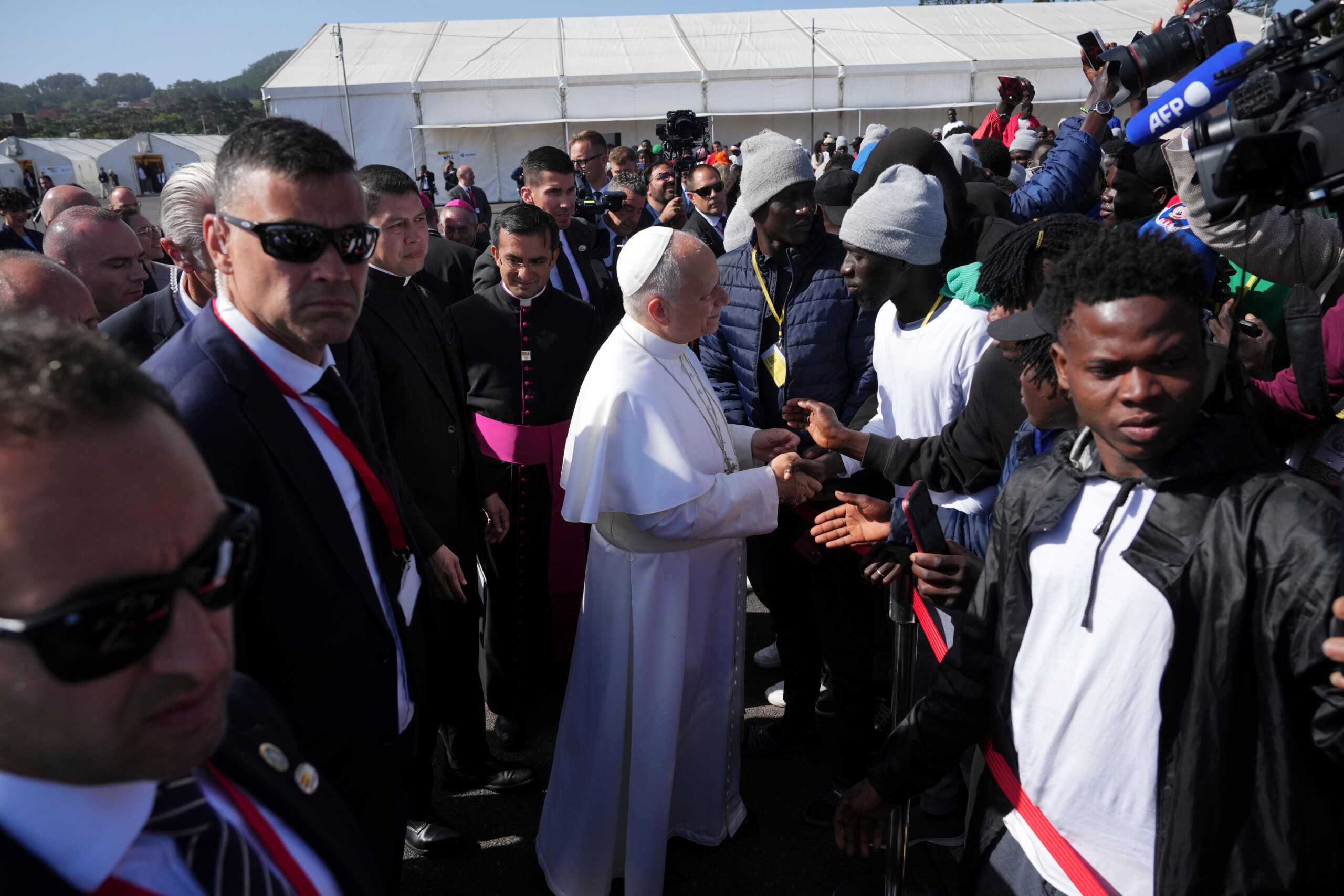 Spain, Pope in Tenerife: ‘We are all migrants, let us help one another’ 1 spain pope in tenerife we are all migrants let us help one another scaled