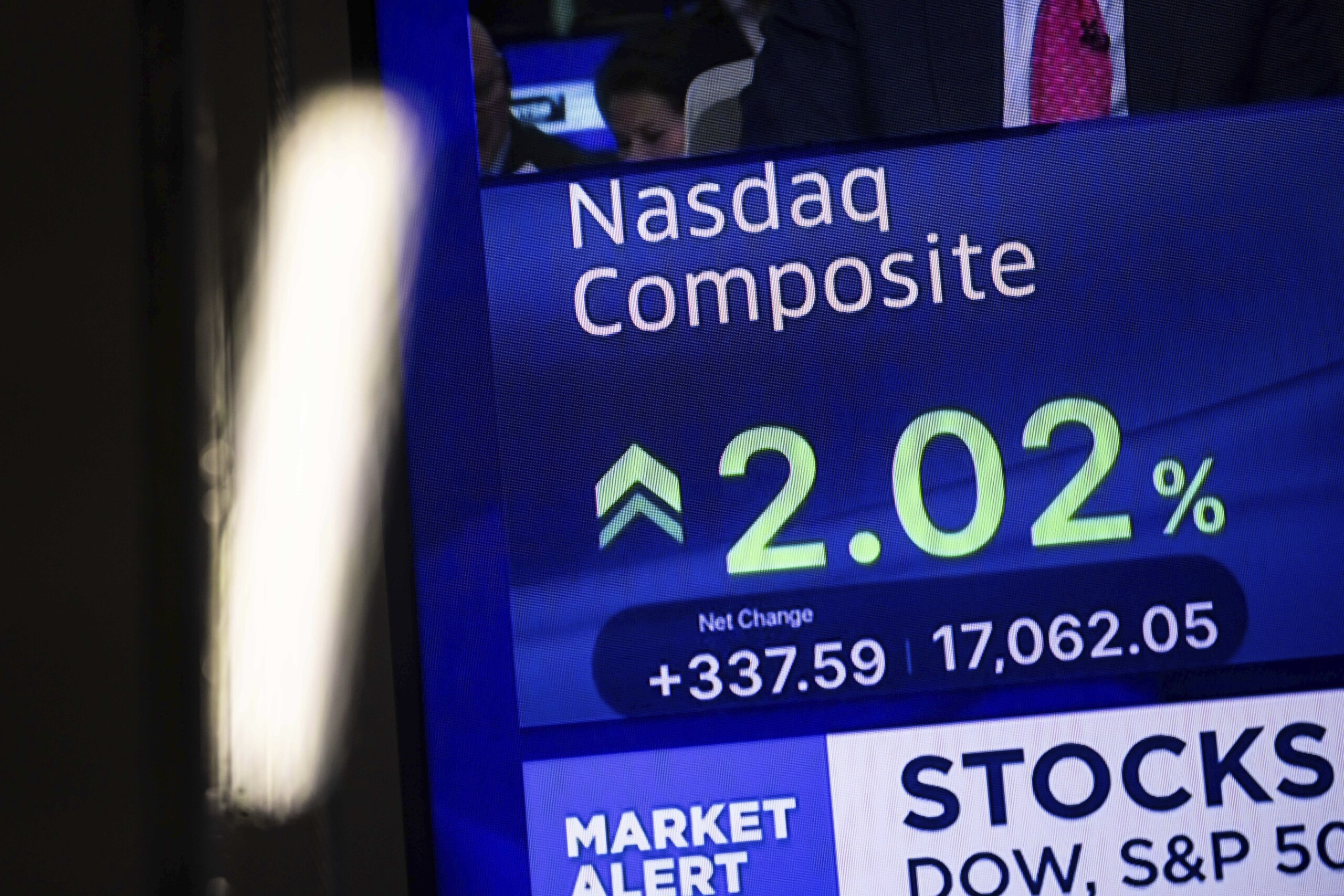 US: Musk rings the bell as SpaceX’s Nasdaq IPO gets underway 1 us musk rings the bell as spacexs nasdaq ipo gets underway scaled