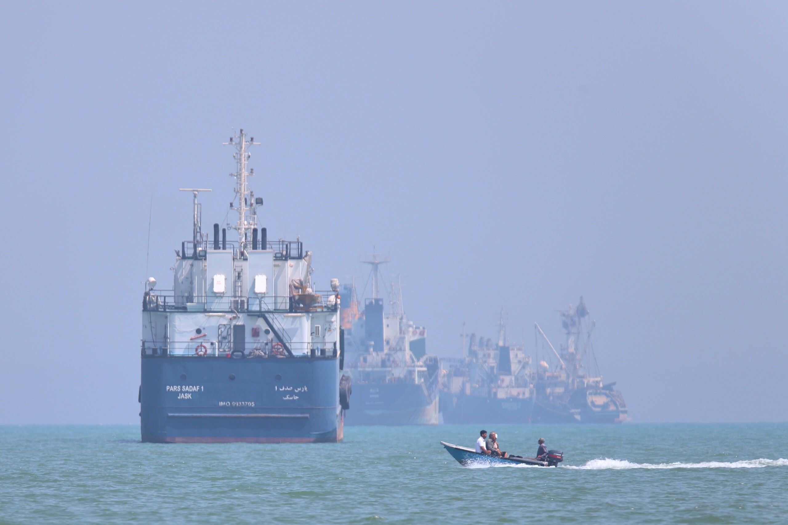 Iran: Trump to discuss the clearance of the Strait of Hormuz with allies at the G7 1 iran trump to discuss the clearance of the strait of hormuz with allies at the g7 scaled