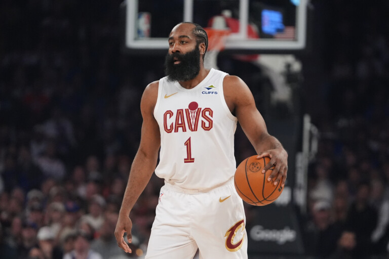 nba james harden arrete et accuse de port darmes illegal